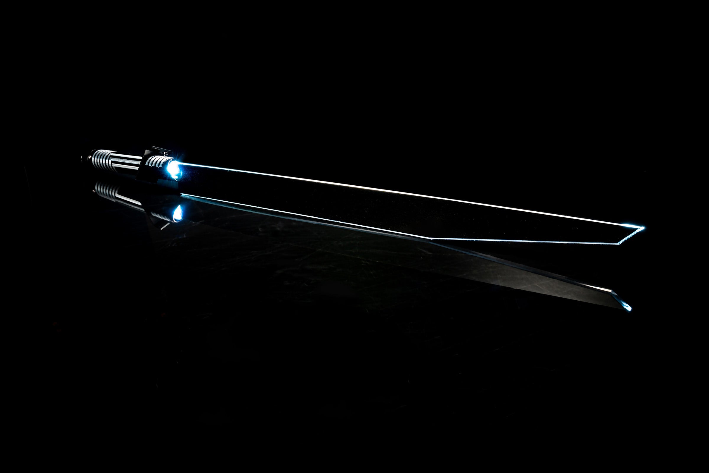 kyberlight-custom-saber-this-is-the-way-dark-blade-combo-banner